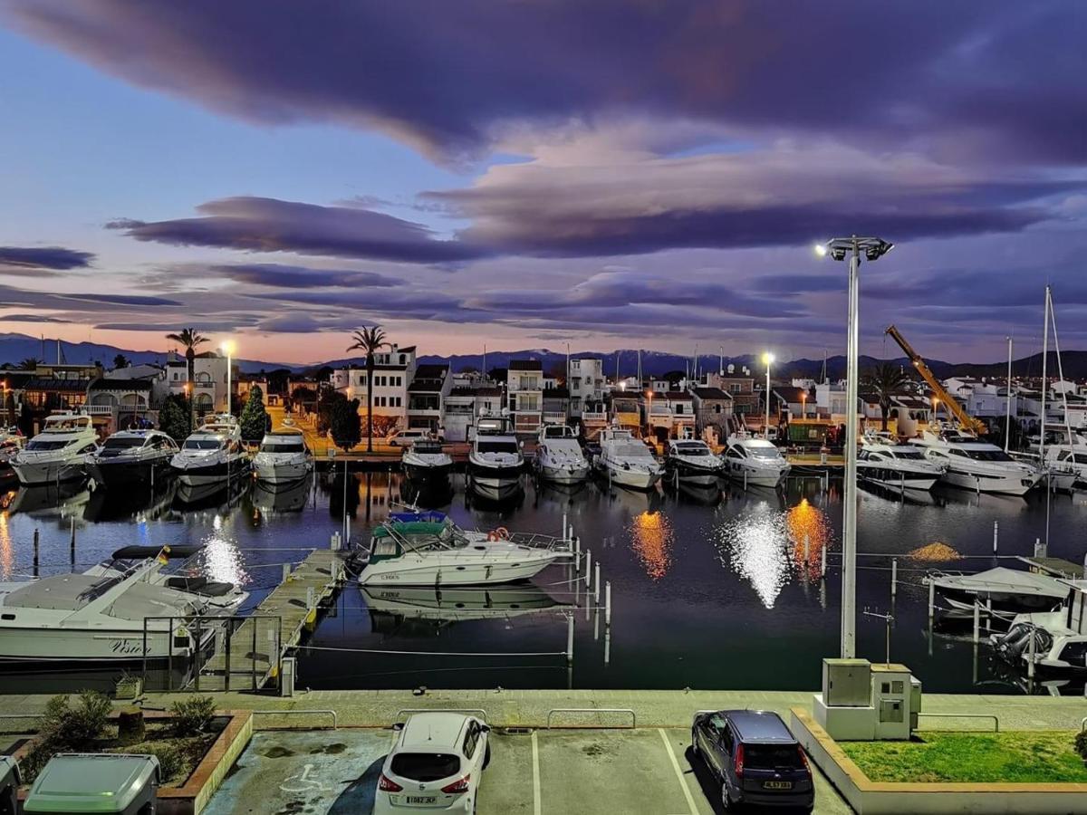 Apartamento Con Vistas Al Mar - Wifi - Aire Acondicionado Empuriabrava Buitenkant foto